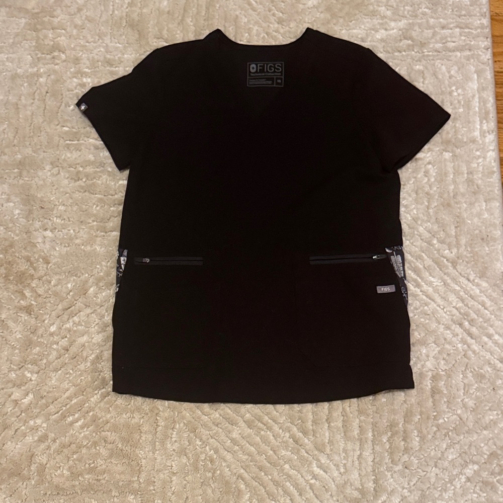 FIGS Classic Black Scrub Top